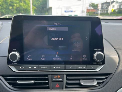Used 2022 Nissan Altima 2.5 SV image 19