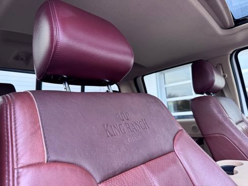 Used 2012 Ford F250 King Ranch w/ King Ranch w/Chrome Pkg image 18