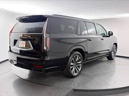 Used 2021 Cadillac Escalade ESV Sport Platinum RWD image 8