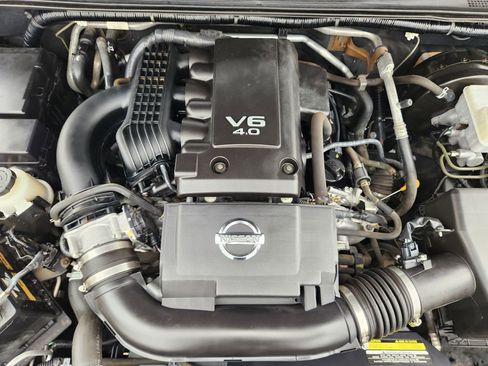 Used 2019 Nissan Frontier SV image 32