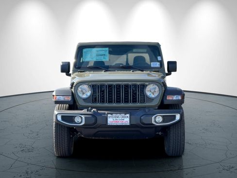 New 2026 Jeep Gladiator Sport image 9