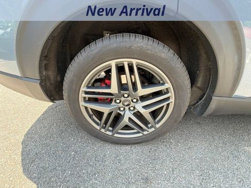 Used 2025 Ford Explorer ST AWD/4WD image 8