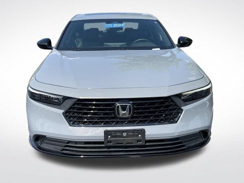 Used 2024 Honda Accord Sport image 9