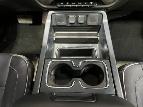 Used 2018 Chevrolet Silverado 2500 High Country w/ Duramax Plus Package image 17