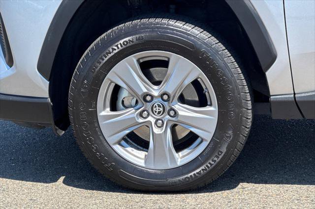 Certified 2023 Toyota RAV4 LE AWD/4WD image 29