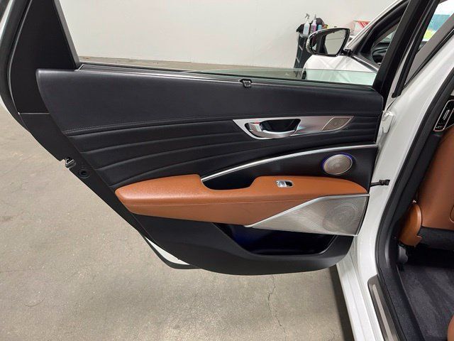 Used 2019 Kia K900 Luxury w/ VIP Package AWD/4WD image 20