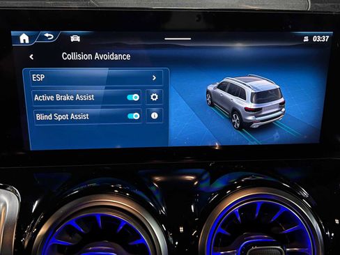 New 2026 Mercedes-Benz GLB 250 4MATIC image 40
