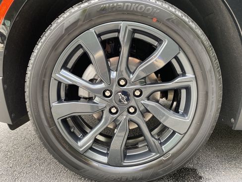Used 2023 Chevrolet Equinox RS AWD/4WD image 40