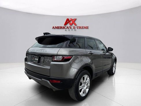Used 2017 Land Rover Range Rover Evoque SE image 5