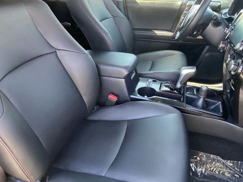 Certified 2024 Toyota 4Runner TRD Off-Road Premium w/ Moonroof Package AWD/4WD image 14