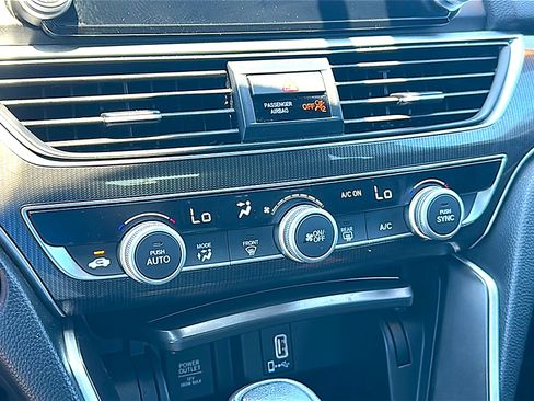 Used 2019 Honda Accord Sport image 32