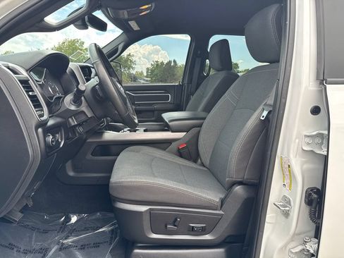 Used 2024 RAM 3500 Big Horn w/ Night Edition AWD/4WD image 9