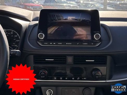 Certified 2023 Nissan Rogue SV image 18