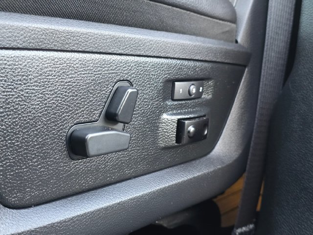 Used 2016 RAM 2500 Laramie w/ Sport Appearance Group AWD/4WD image 23