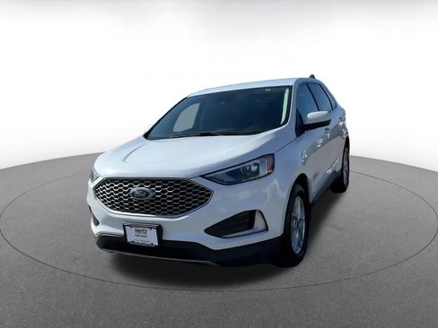 Used 2023 Ford Edge SEL image 7