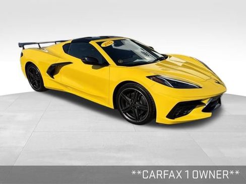 Used 2025 Chevrolet Corvette Stingray Coupe w/ 1LT RWD image 2