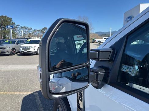 New 2026 Ford F350 Lariat image 3