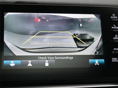 Used 2019 Honda Accord EX image 9