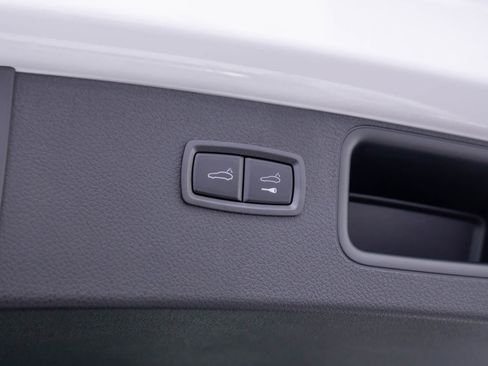 New 2026 Porsche Macan S image 29