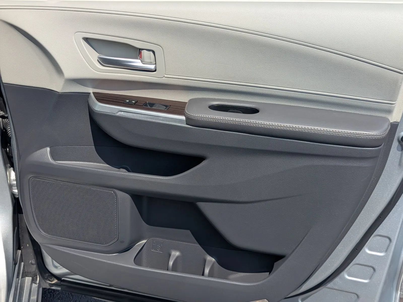 Used 2022 Toyota Sienna XLE FWD image 13