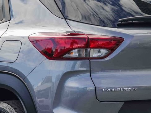 Used 2021 Chevrolet TrailBlazer LS image 7