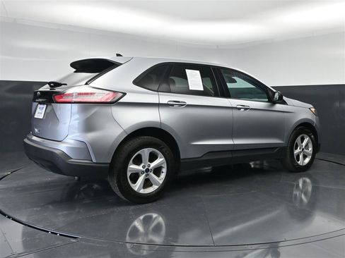 Used 2021 Ford Edge SE FWD image 5