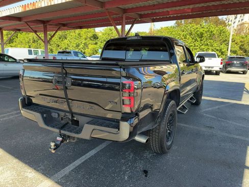 Used 2021 Toyota Tacoma SR5 image 2