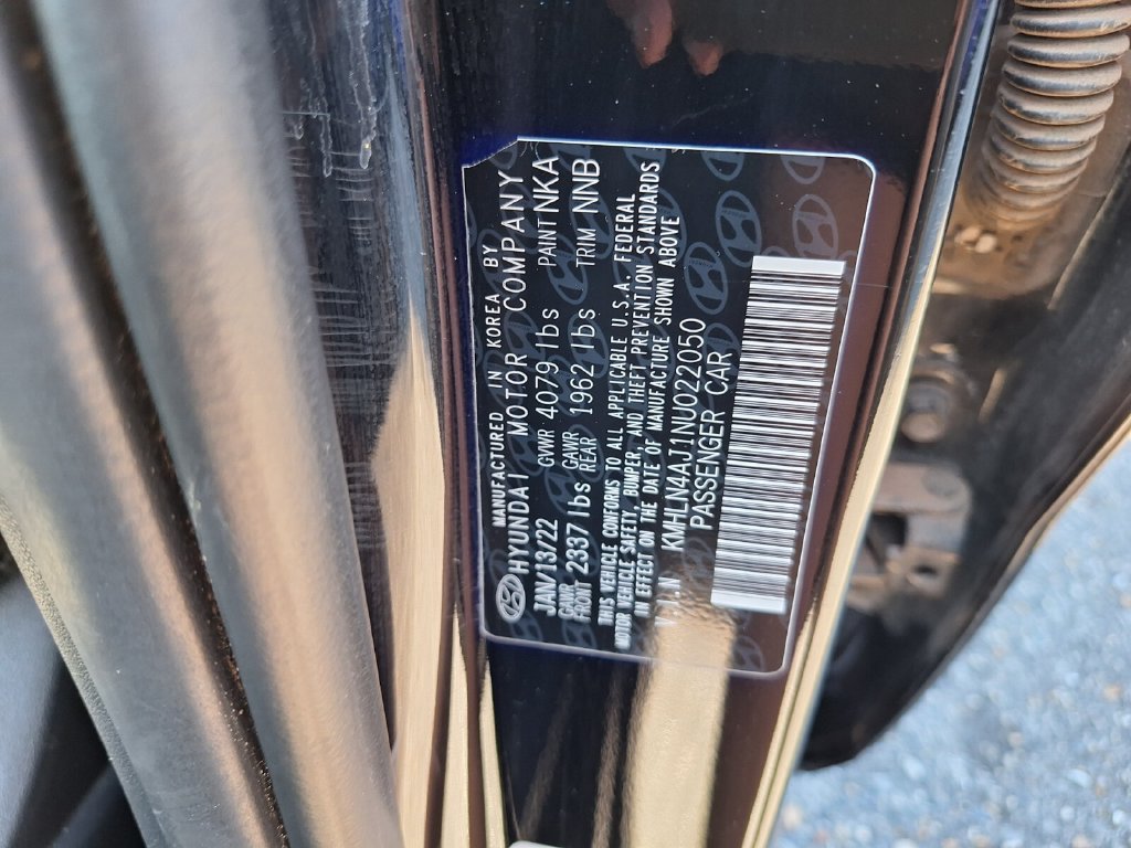 Used 2022 Hyundai Elantra Limited w/ Cargo Package FWD image 33