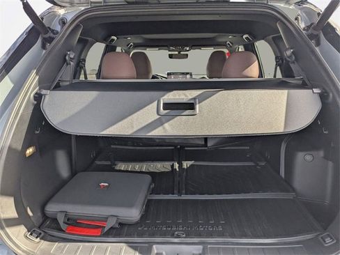 Used 2025 Mitsubishi Outlander SEL image 12