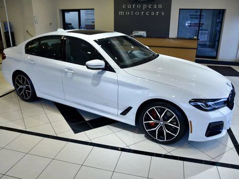 Used 2023 BMW 540i xDrive w/ M Sport Package AWD/4WD image 7