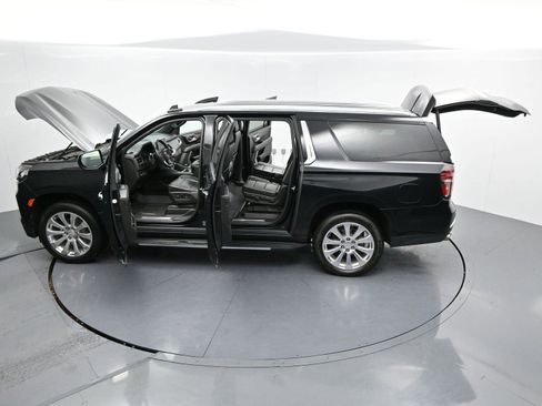 Used 2021 Chevrolet Suburban Premier AWD/4WD image 49