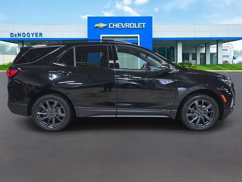 Used 2023 Chevrolet Equinox RS image 6