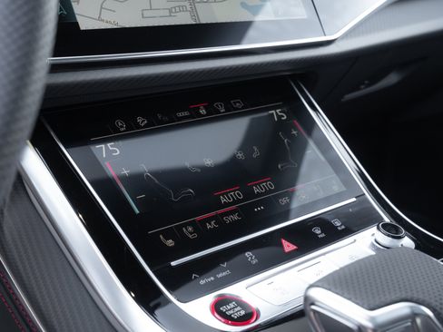 New 2026 Audi SQ8 Prestige image 15