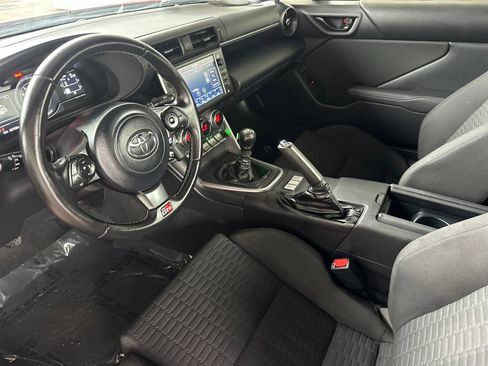 Used 2023 Toyota GR86 image 9