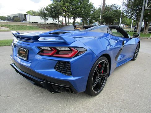 Used 2023 Chevrolet Corvette Stingray Preferred Conv w/ Z51 Performance Package RWD image 5