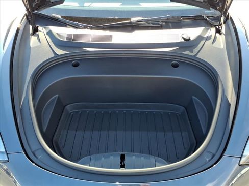 Used 2023 Tesla Model 3 Standard Range image 31
