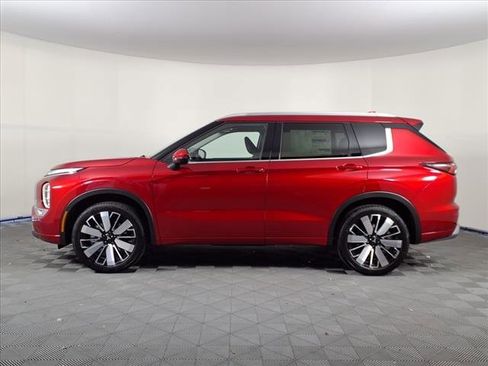New 2025 Mitsubishi Outlander SEL image 4