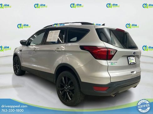 Used 2019 Ford Escape SE image 8