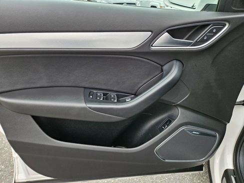 Used 2015 Audi Q3 2.0T Prestige image 16