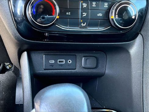 Used 2021 Buick Encore GX Preferred FWD image 15