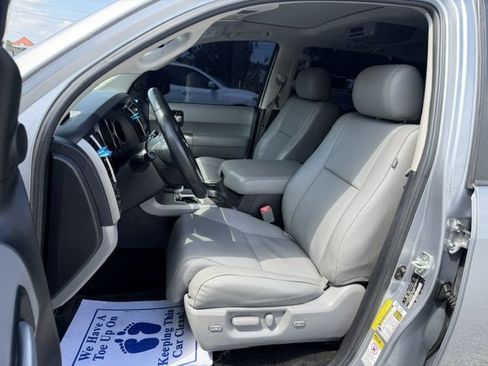 Used 2015 Toyota Sequoia Limited RWD image 8
