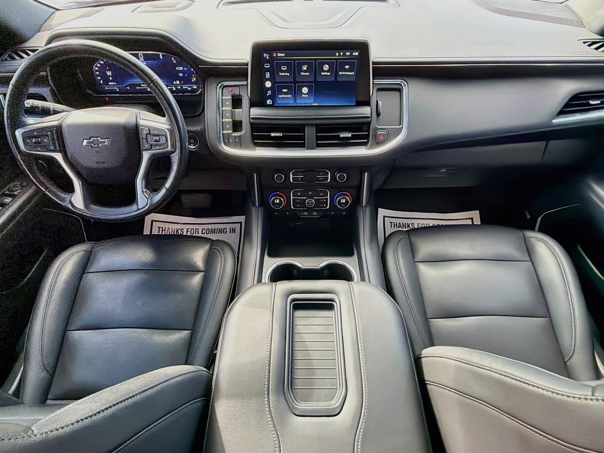 Used 2022 Chevrolet Tahoe Z71 w/ Luxury Package AWD/4WD image 17