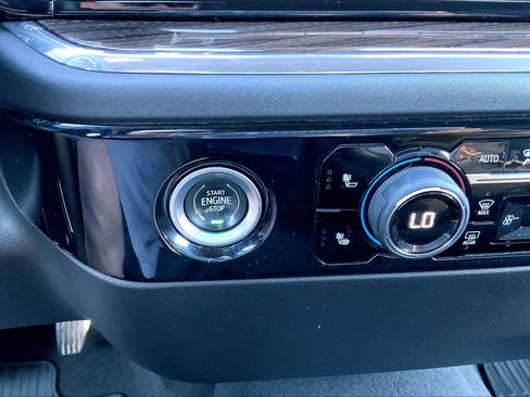 Used 2024 Chevrolet Silverado 1500 RST RWD image 34