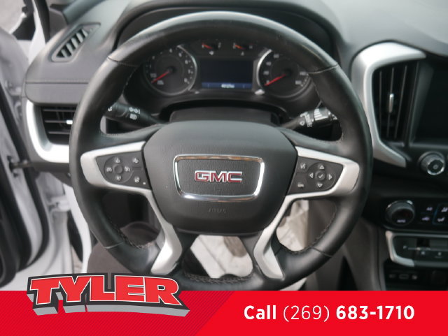 Used 2024 GMC Terrain SLT AWD/4WD image 30