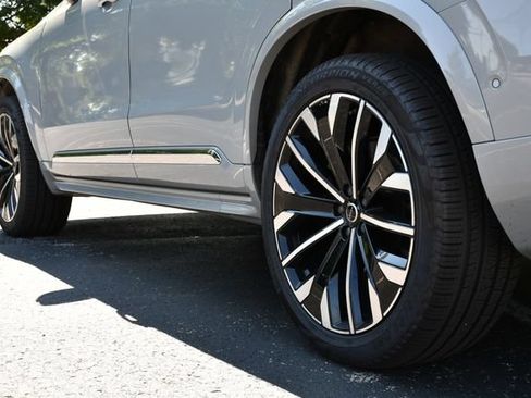 Used 2026 Volvo XC90 B6 Plus AWD/4WD image 9