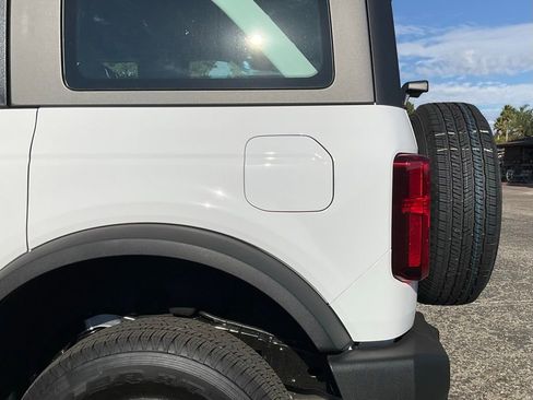 New 2025 Ford Bronco 4-Door image 11