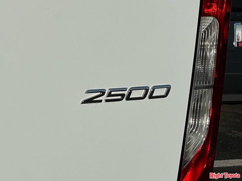 Used 2026 Mercedes-Benz Sprinter 2500 image 10