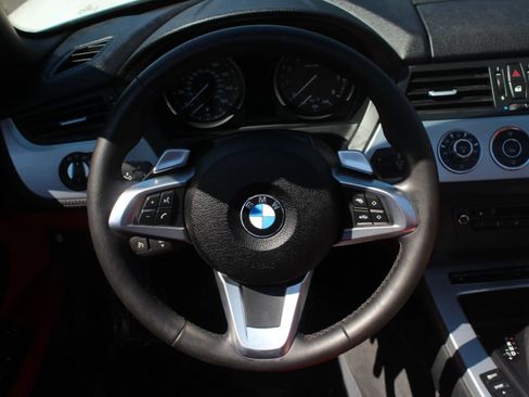 Used 2011 BMW Z4 sDrive30i image 24