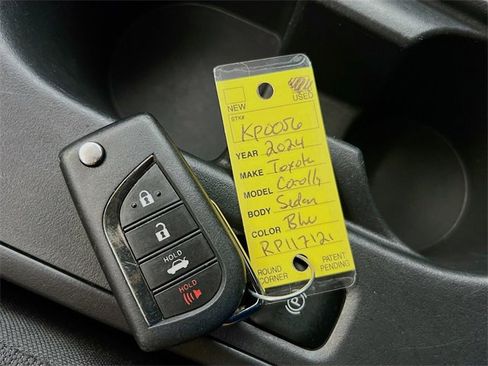 Used 2024 Toyota Corolla LE image 12