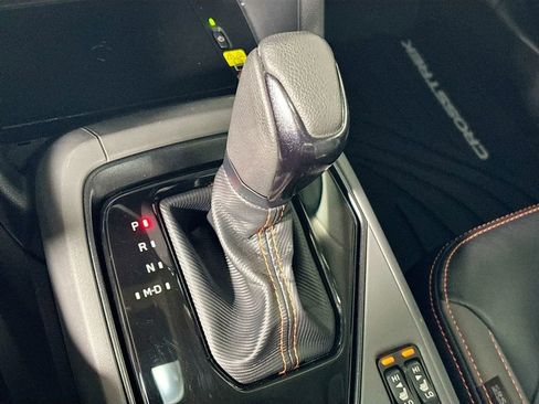 Certified 2024 Subaru Crosstrek 2.5i Limited w/ Crosstrek Mirror Package image 18